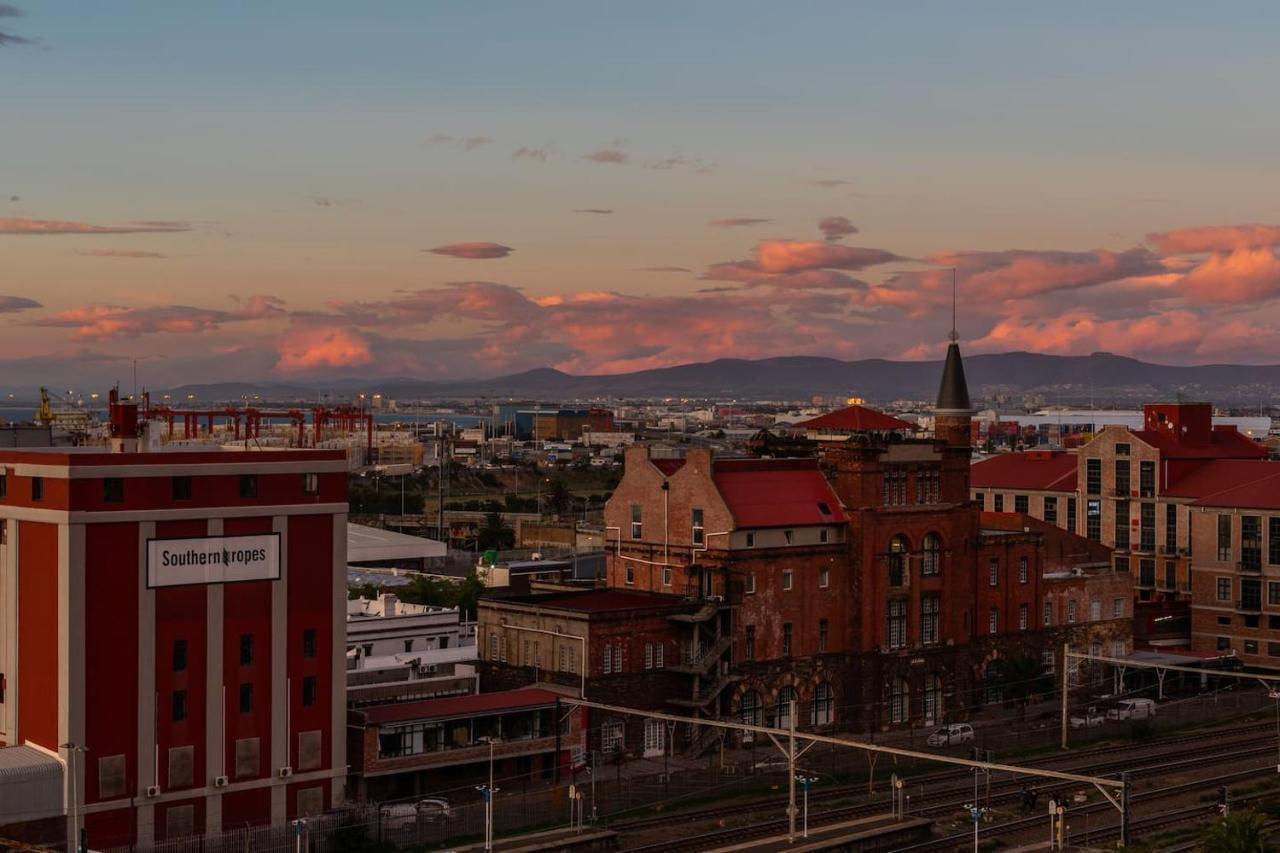 Brand New Penthouse With Waterfront Views * Cape Town