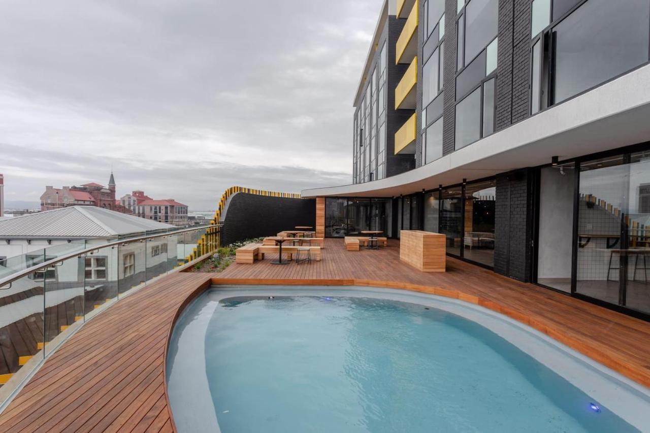 Apartment Brand New Penthouse With Waterfront Views Cape Town