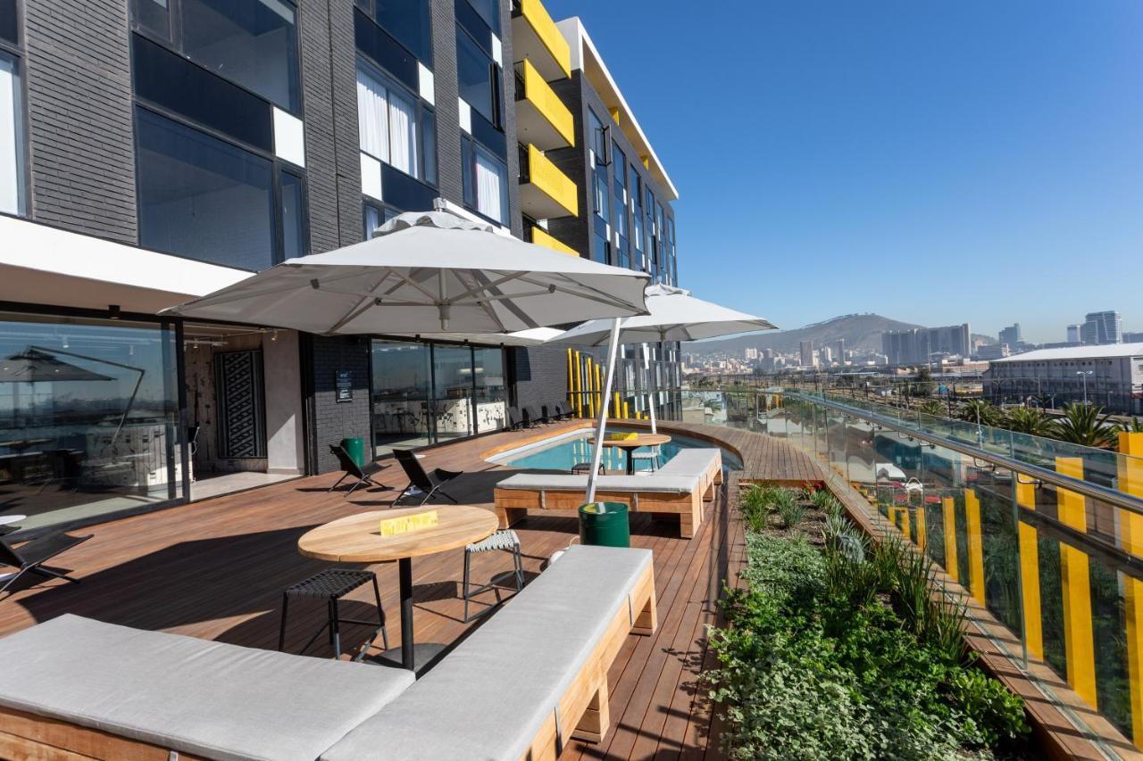 Apartment Brand New Penthouse With Waterfront Views *